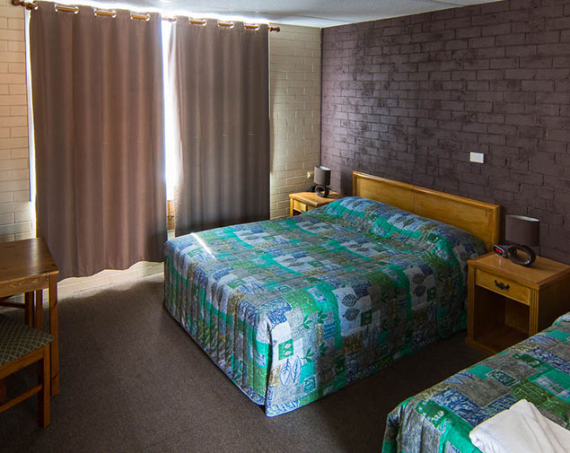 Rooms in Wedderburn, Boort, Loddon Shire and Central